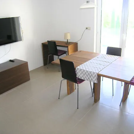 Kucer Apartment *