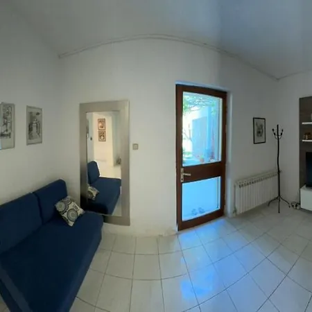 Apartament Kucer *